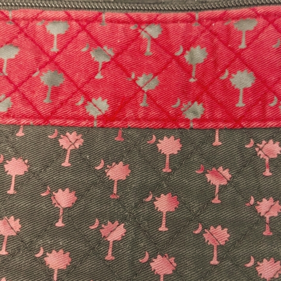 Quilted purse, garnet & black w/ palmetto trees, SC, USC, zip pocket inside - Picture 2 of 8